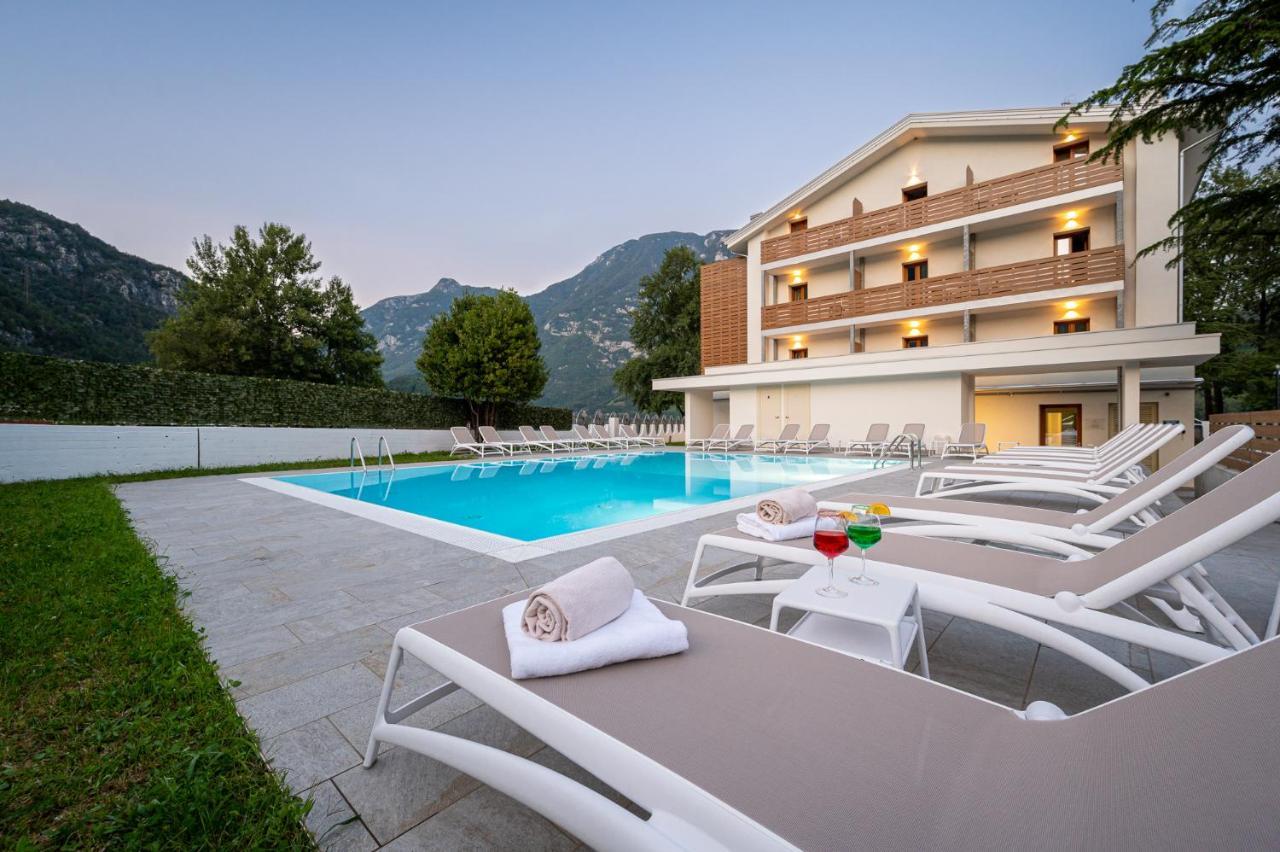 Hotel Trilago Trasaghis Exterior photo