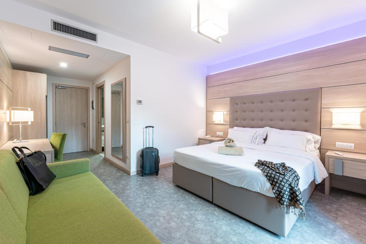 Hotel Trilago Trasaghis Exterior photo